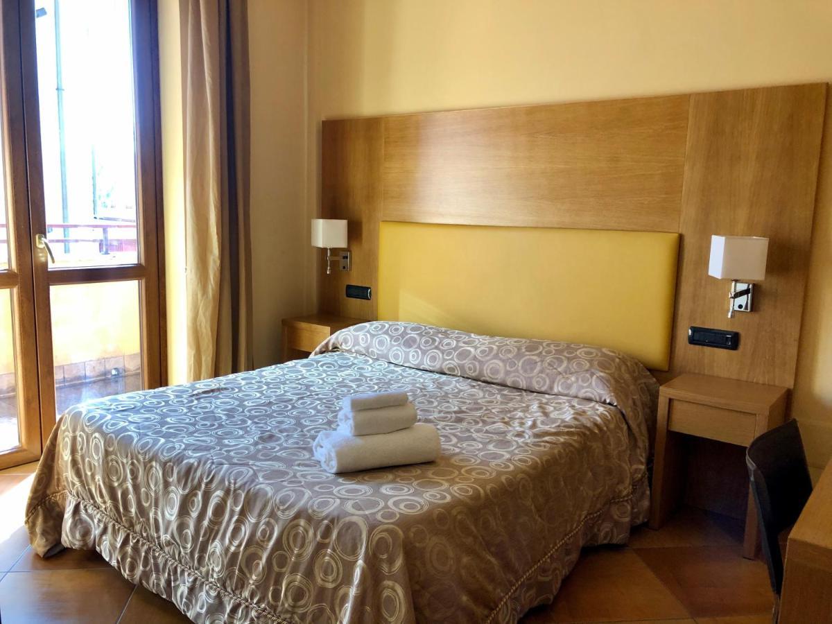 Mingone Hotel Ristorante Isola di Liri Екстериор снимка